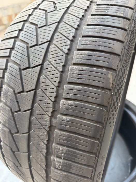 255 35 19 Continental Winter TS 860. DOT 1825