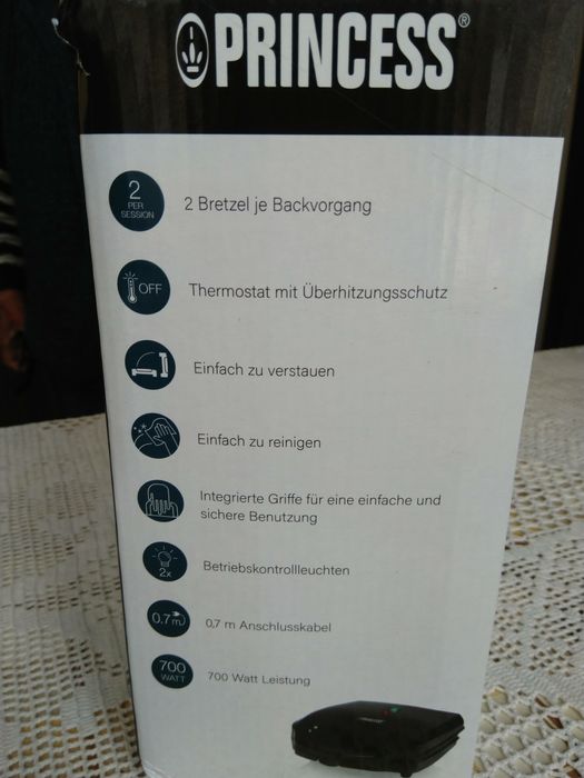 НОВ уред за брецели/ гевреци Princess M-2032004