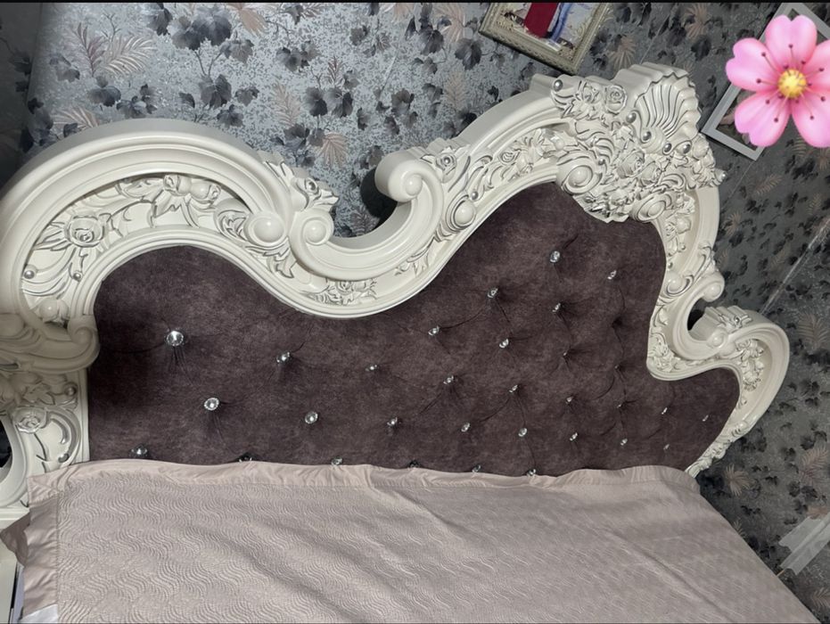 Продам Кровать Двухспальная.