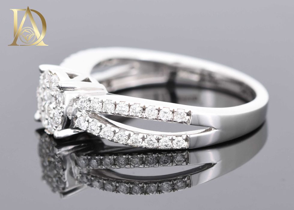 Нов Златен Пръстен с 0.60кт Естествени Брилянти