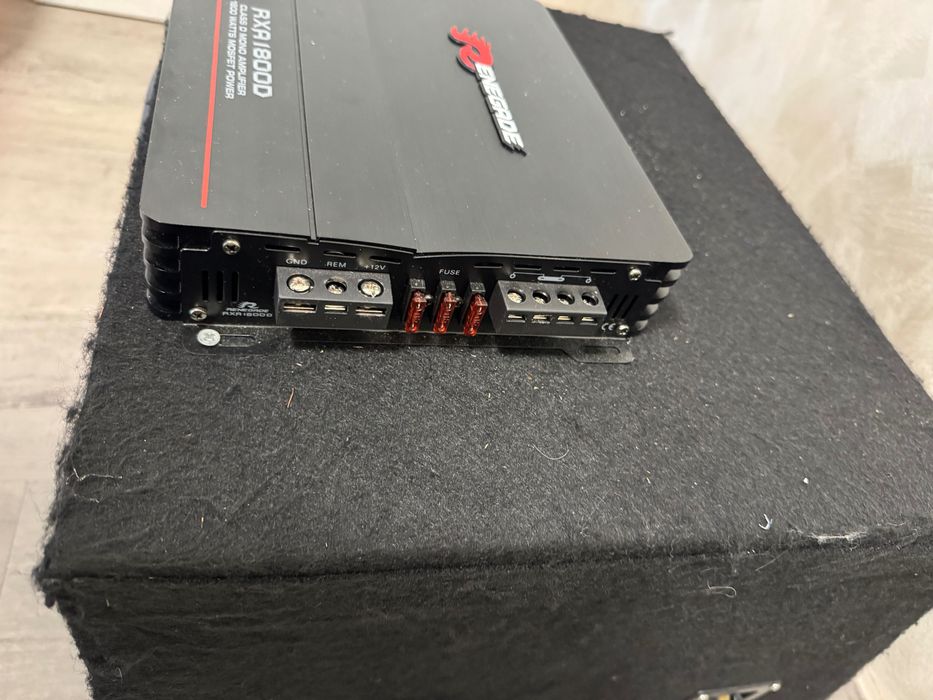 Субуфер Emphaser + усилвател Renegade RXA1800D + кондензатор комплект