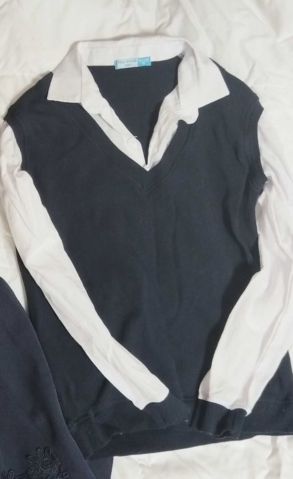 Продам школьную блузку на девочку. 7-10 лет. Новая