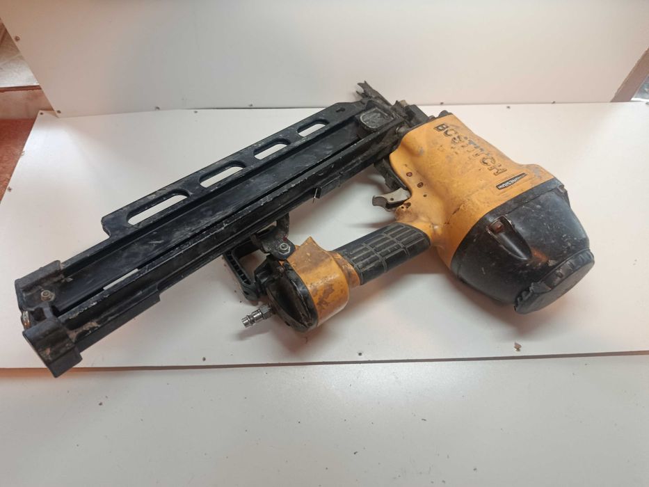 Pistol cuie tabla finisaje paleti tamplarie cabane lemn pneumatice pe aer MEEC BOSSTICH AerFast EverWin