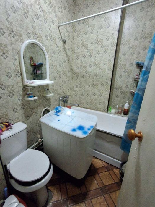 Продаётся 1х комн квартира на 3 этаже Ор-р 5 микрорайон Шайх Базарчик