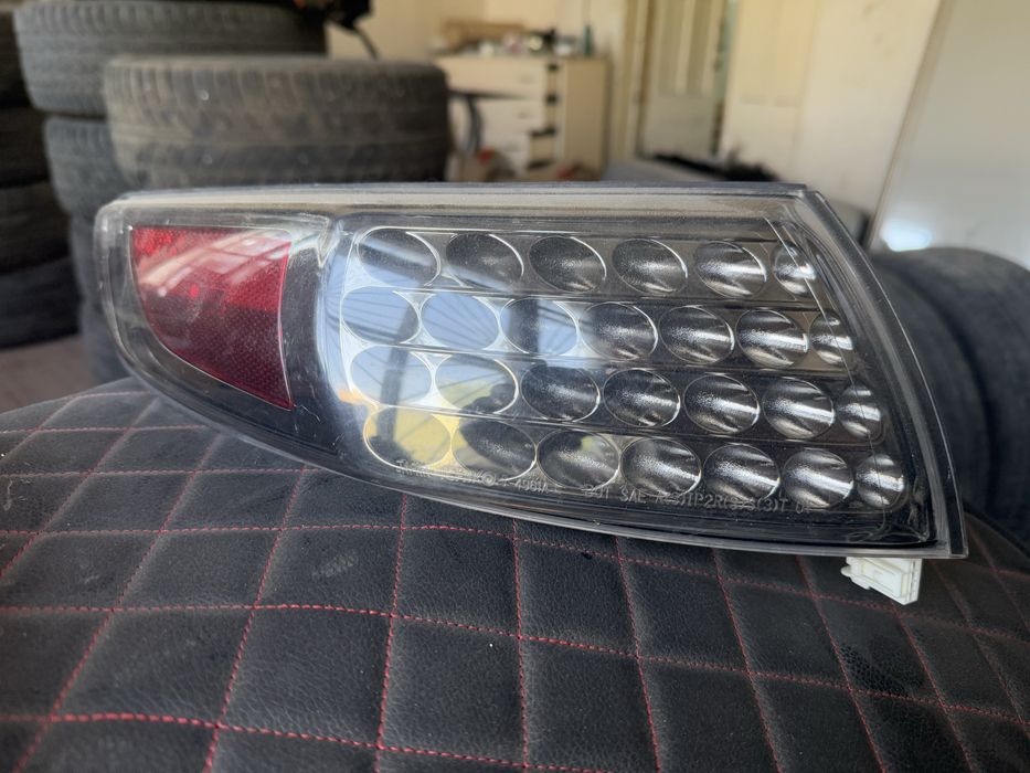 Задний фонарь на fx 35