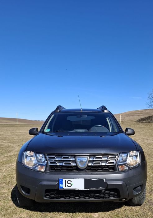 Vând Dacia Duster