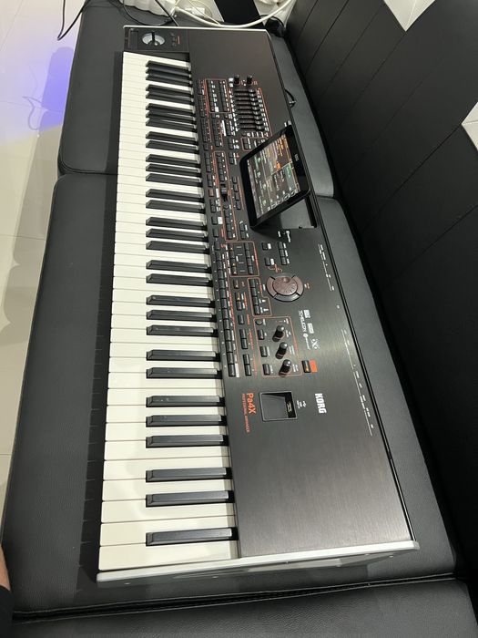 Vand Korg pa4x impecabil 2200€