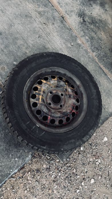 Резина Nordman8 185/70/14 с дисками 4х100