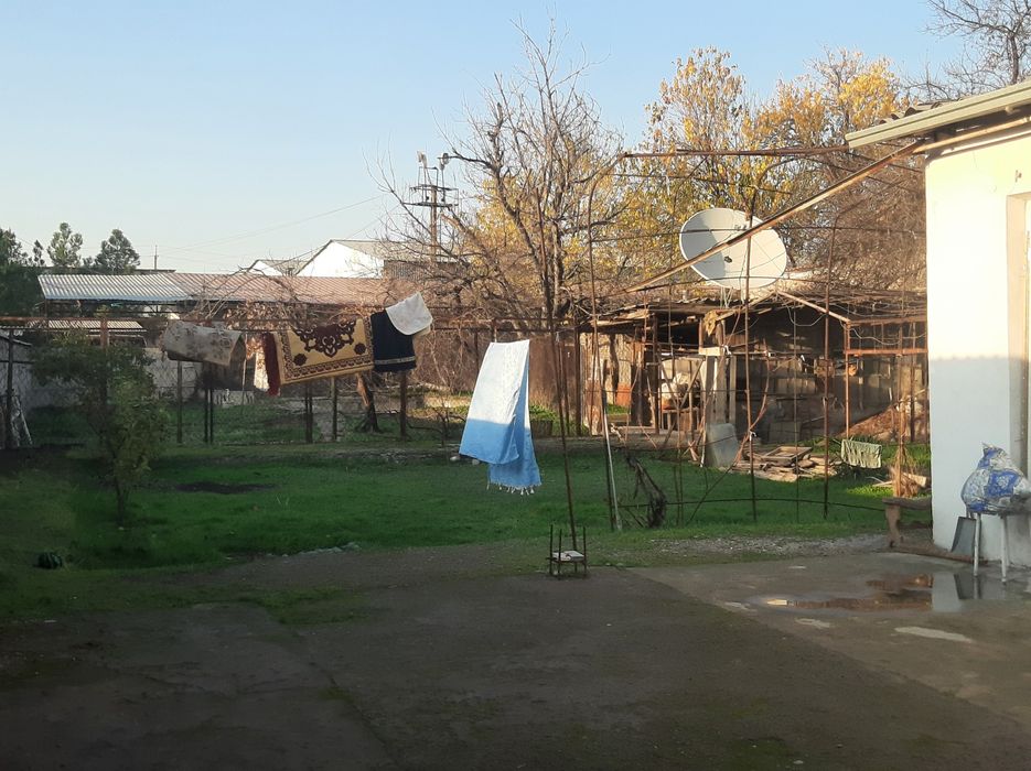 Yangihayot tumani, Rayxon, 1tor kochasi, 8-2 Uy