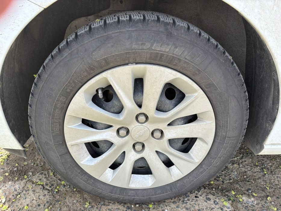 Продам машину шевроле