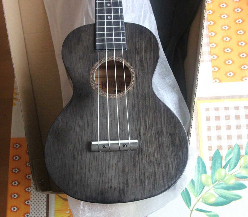 Mahalo  Concert Ukulele Hano