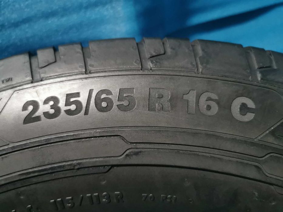 235/65 R16 c continental 4 bucati