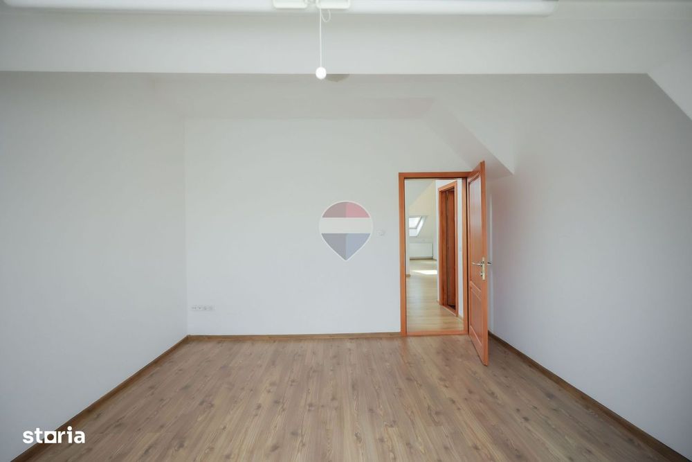 Apartament la mansardă – peste 140 mp utili | 3 dormitoare | Nufărul