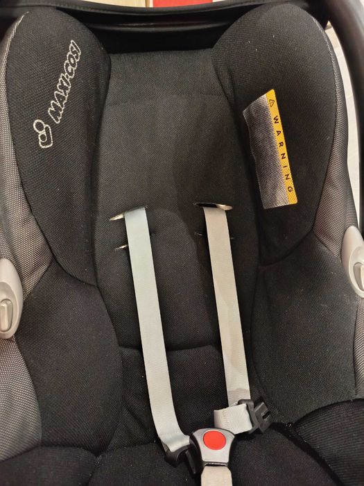 Столче за кола Maxi-Cosi CabrioFix с база EasyBase 2