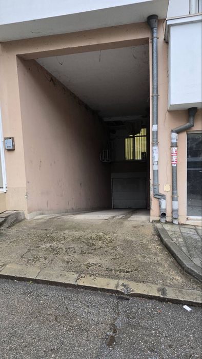 Гараж под наем - Аязмо