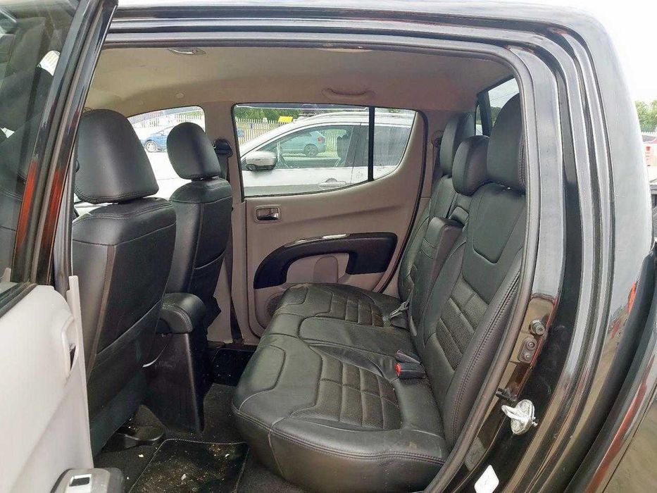 Dezmembrez Mitsubishi L200 2.5 Diesel 2010