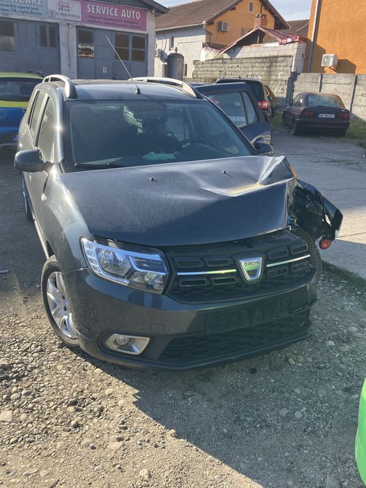 Vand Dacia Logan   Avariat !
