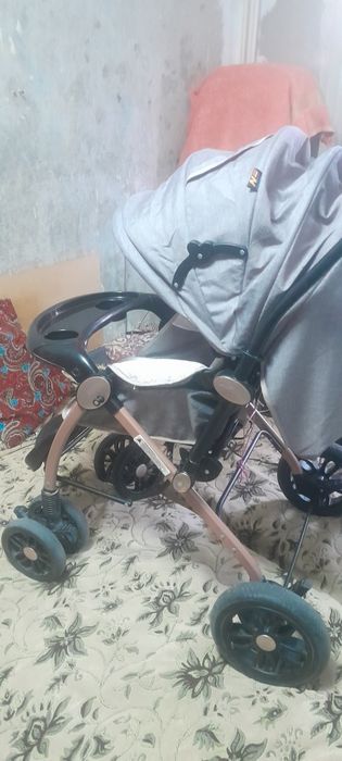 Каляска детская      .