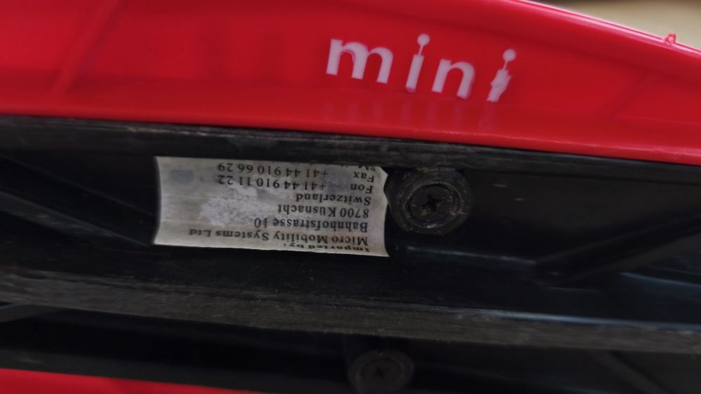 Червена тротинетка Mini Micro със седалка