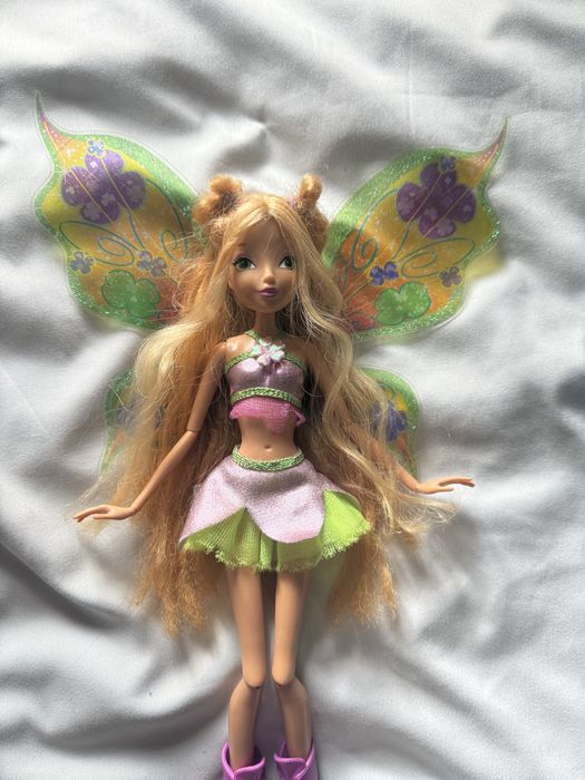 Vand papusa winx jakks pacific believix flora RARA + aproape completa