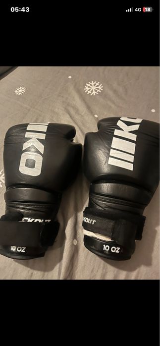 manusi box knockout cu siret