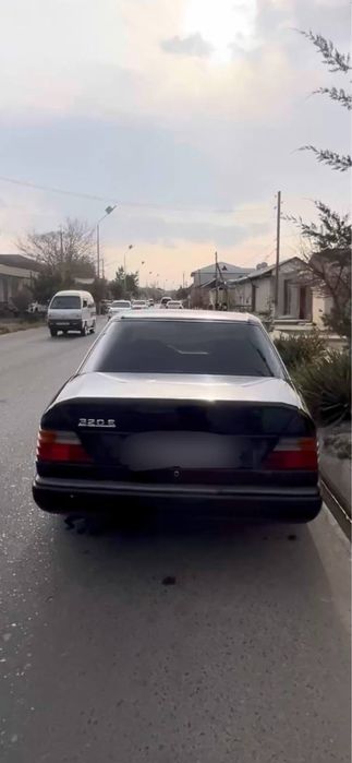 Мерсадес бенс сотилади