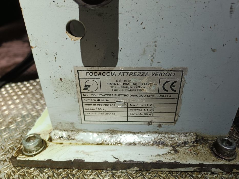 Lift hidraulic auto pers handicap