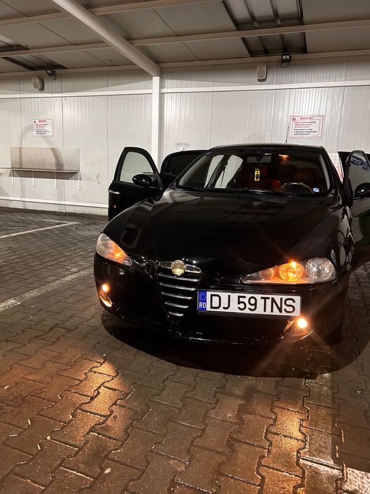 Alfa Romeo 147 mașina personală