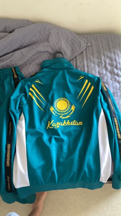 Продам спортивку