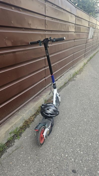 Vand Trotineta Electrica Aprilia ESR-Z