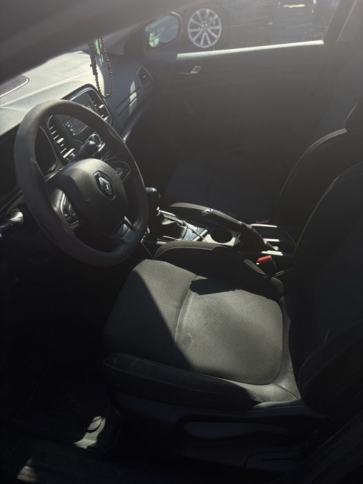 RENAULT Megane 2019 — imagine 3