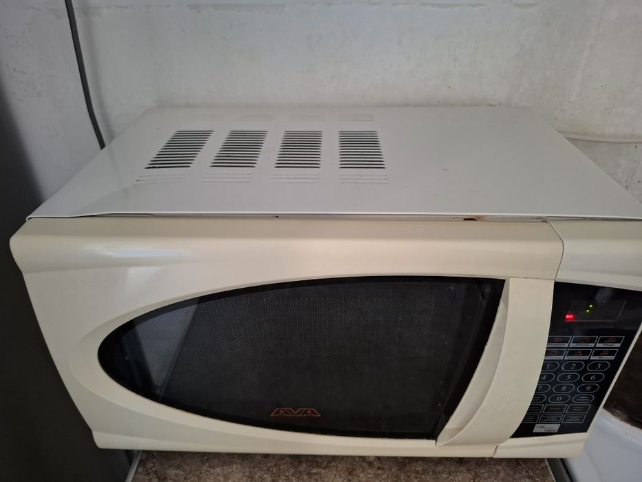 Продаётся Микроволновка.