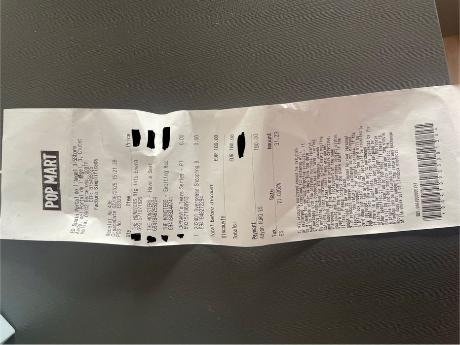 labubu exciting macaron edition cumparat din magaziunul pop mart barca