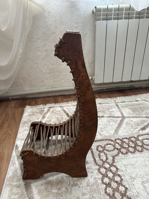 Подставка для домбры