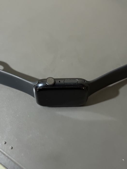 Apple Watch 8 series 45 mm