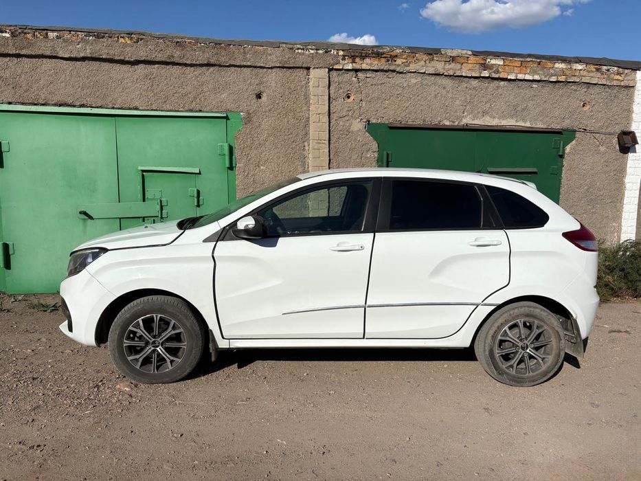 Продам lada X-RAY 2019г