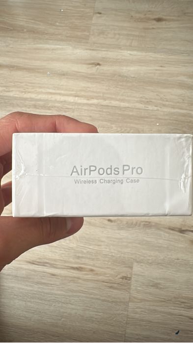 Наушник airPods гарантия 2 месяца