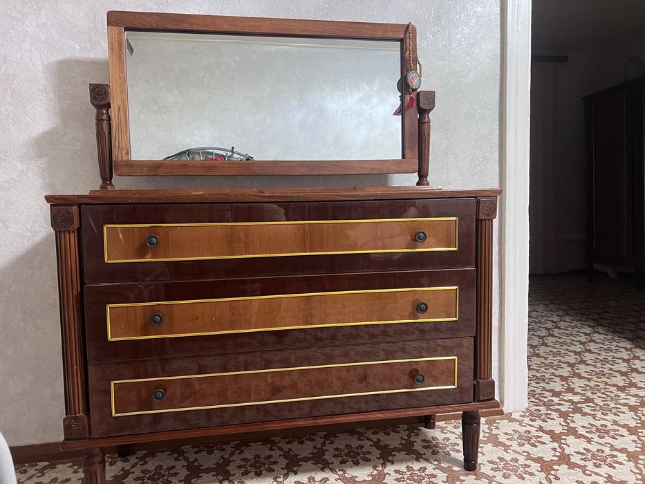 Продам комод югославский
