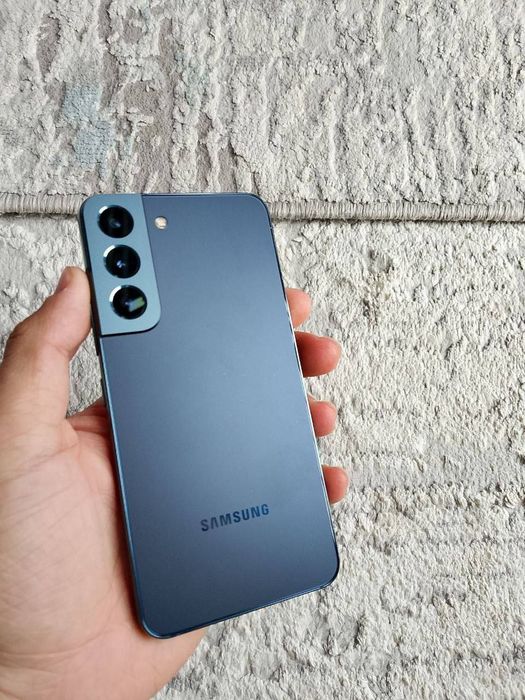 Samsung S22 8/256
