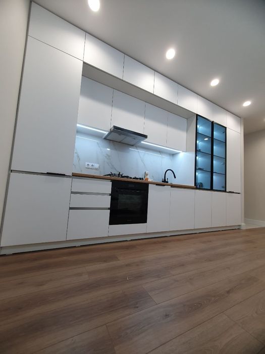 Кухонные гарнитуры Стиле хай-тэк