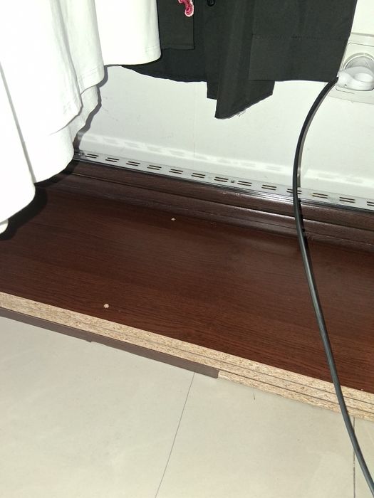 Bust bărbat si copii,picioare barbat si diverse obiecte pt magazin haine