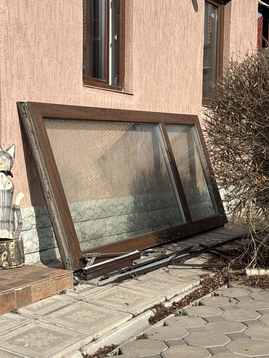 Отдам даром дверь