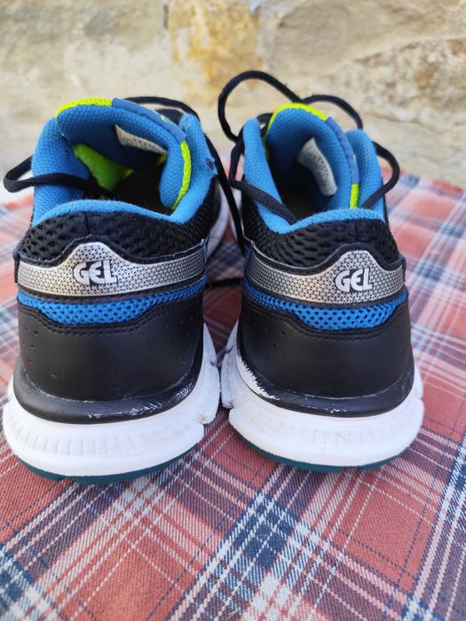 Оригинални мъжки маратонки за бягане Asics