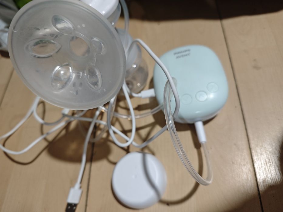 Чисто нова помпа за кърма , Philips Aven,SCF323
