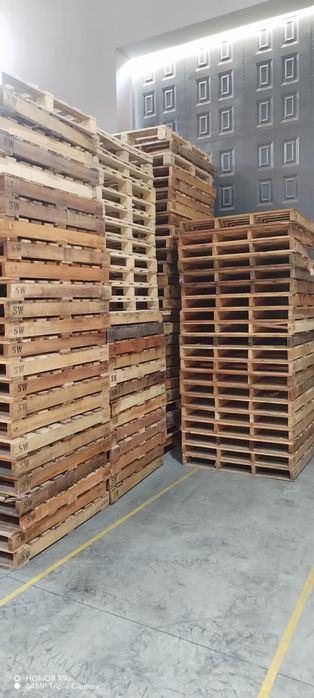 Поддоны 115х115 для складирования товаров