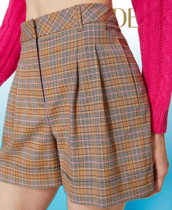 Къси панталони Twinset,размер XXS,XS,М(леко уголемен)ново с етикет!