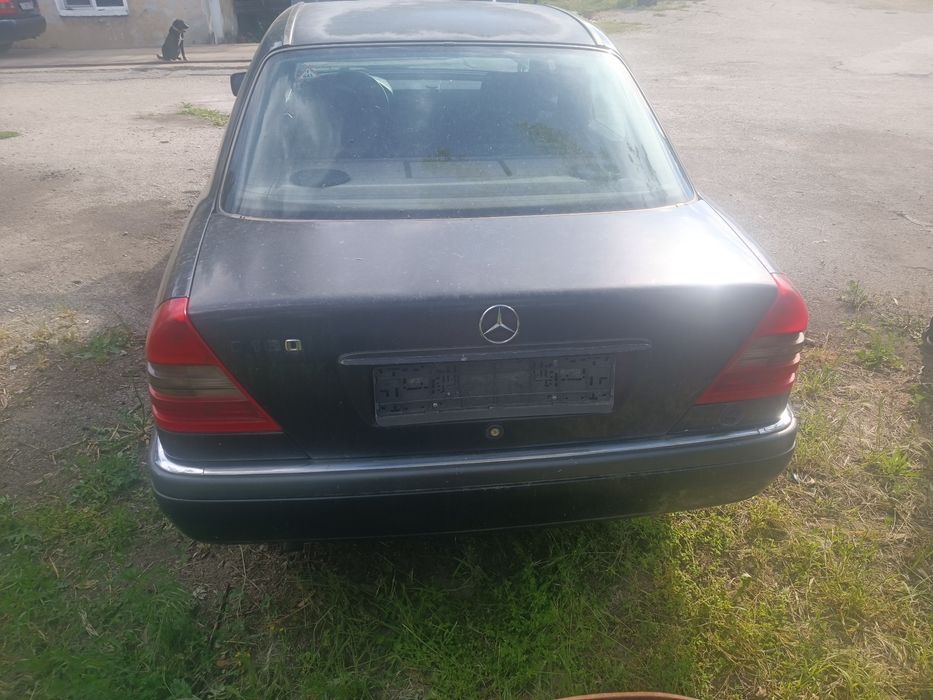 Mercedes C180.1993.година. Бензин газ. За части само цял