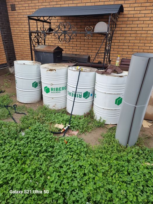 Продам бочки 200л