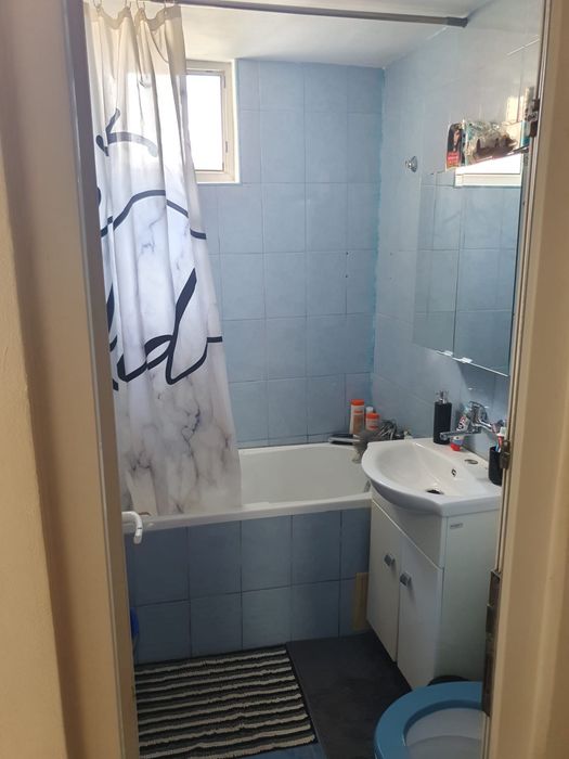 Vand apartament 3 camere