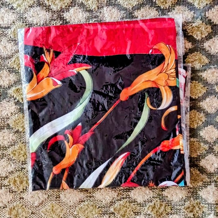 Платки!  Платки.